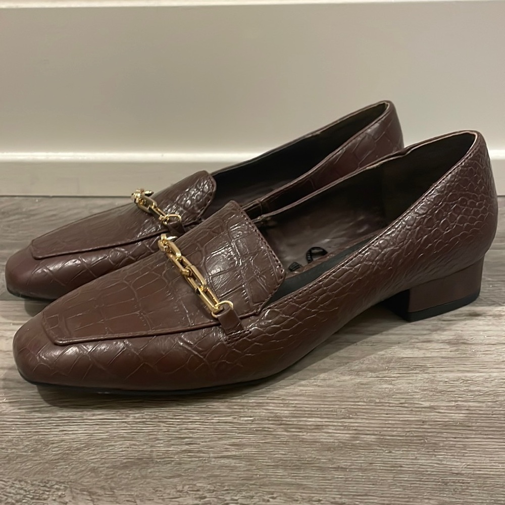 Burgundy snakeskin gold chain loafers